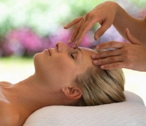 Tratamentul frontitei cu masaj, puncte utile, masaj sinus frontal