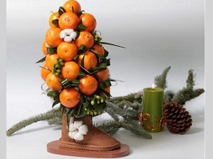 Arborele de Crăciun de la masterat de la mandarine pe mâini proprii