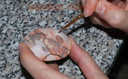 Maestru de clasă pe pictură pietre sakura pe jaspis