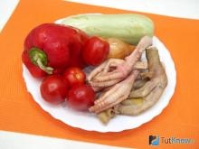 Zöldségleves csirke láb-lépésre főzés