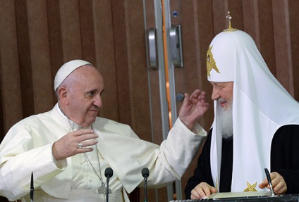 Patriarhul Moscovei Cyril și Papa Francisc s-au întâlnit pe o pace a politicii cubului