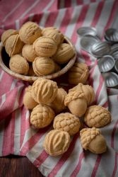 A cookie-k „Nuts” sűrített tejjel - egy régi recept