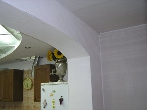 Reamenajarea unui apartament cu 4 camere, care trebuie luat în considerare la efectuarea lucrărilor