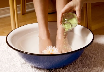 Használata sóoldat és a kontraszt fürdők láb hatékony receptek