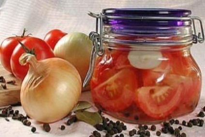 Salata pentru iarna - felii de tomate - alege o reteta pentru salate gustoase pentru iarna de la tomate, si de asemenea -