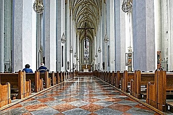 Catedrala Sf. Fecioară din München (frauinkirhe) adresa, cum se ajunge acolo, istorie, descriere