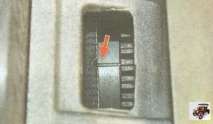Instalarea pistonului primului cilindru în poziția cursei de compresie a grătarului VAZ 2190