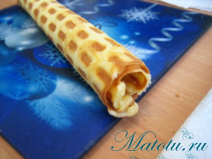 Waffle rolls crocante - retete culinare step-by-step cu fotografii