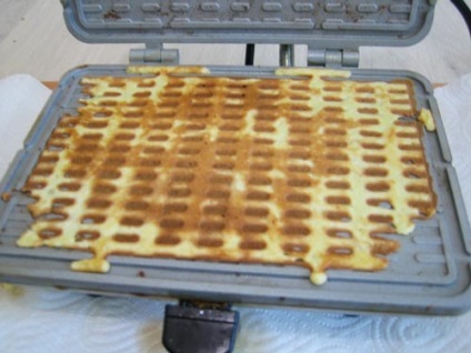 Waffle rolls crocante - retete culinare step-by-step cu fotografii