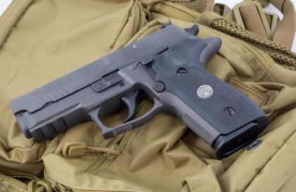 Pușcă sau pistol 6 fapte amuzante