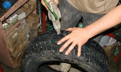 Restaurarea știfturilor pe anvelopele de iarnă - metode eficiente de resuscitare a pneurilor