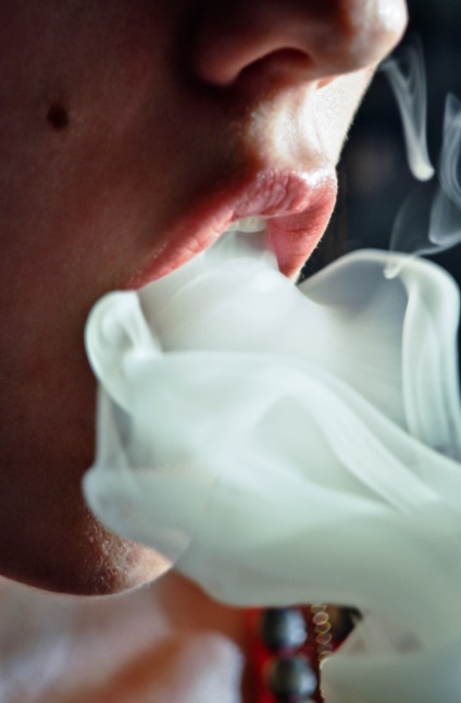 4 Motive pentru a renunța la fumat o narghilea
