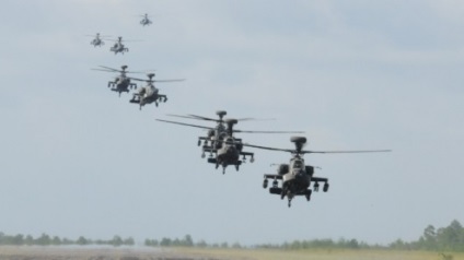 Elicopterul american de luptă Apache, en 64 apache