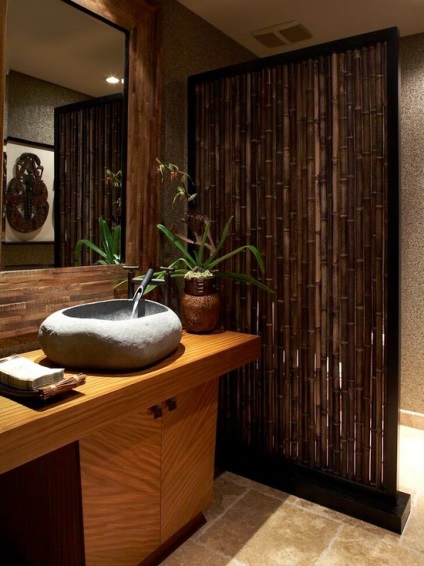 Panouri de bambus, panouri de bambus în interiorul unei case moderne, asamblarea panourilor