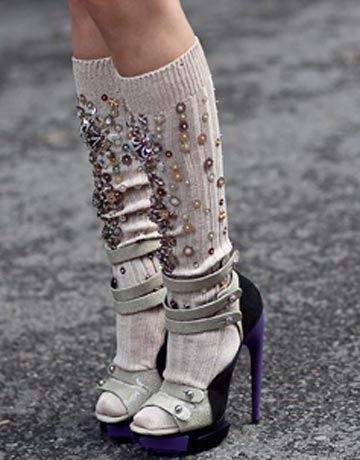 Sandale cu șosete pentru modele și sfaturi pentru stil