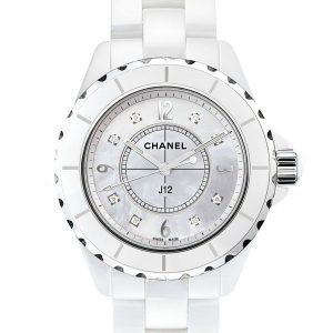 Chanel se uită la revizuirea ceasurilor Chanel