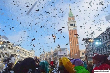 Ce să faci la carnavalul din Veneția și cât de mult va costa totul din Italia cu dragoste