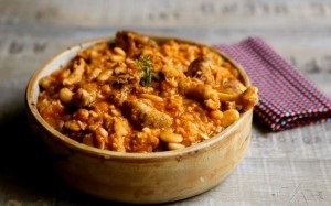 Ce este cassoulet francez (cassoulet)