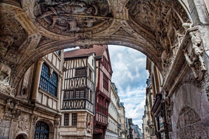 Puncte de atractie din Normandia - fotografii ale castelelor, descrierea oraselor (Honfleur, Rouen)