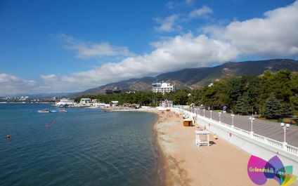 Ahol a tenger tisztább Gelendzhik amelyen a strand tisztább Gelendzhik