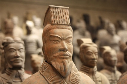 A sír császár első Qin császár és a múzeum terrakotta figurái harcosok