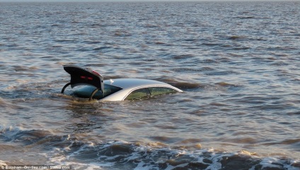 Arról, hogy hogyan idióta megfullad autó (14 fotó)