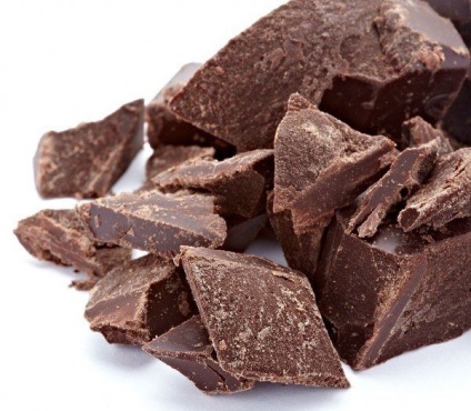 Boabe de cacao rase, ca o componenta pentru cosmetice, produse cosmetice realizate manual