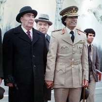 Cum sadicienii l-au batjocorit pe Gadhafi