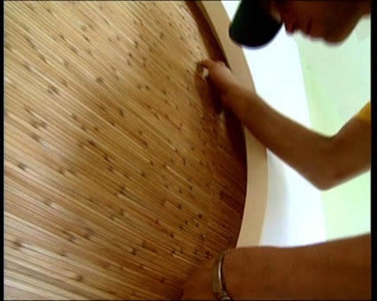 Cum să vă faceți propriile mâini plafonul de bambus