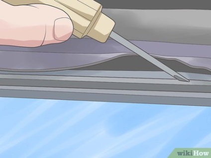 Cum să reinstalați geamul din spate la acoperișul pliabil al unei mașini de tip 