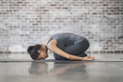Hogyan jóga segít elérni az érzelmi egyensúly, eszközök