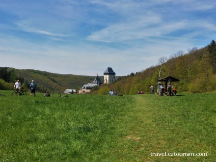 Karlstejn замък - големи и малки каньони Америка