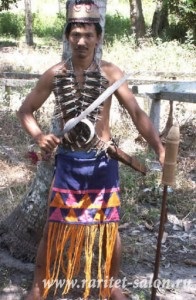 Mandau - arme ale Dayaks - vânători umani