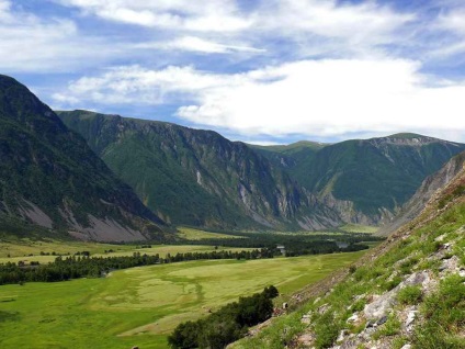 Cape - kyrsai - camping în partea de sud a lacului Teletskoye