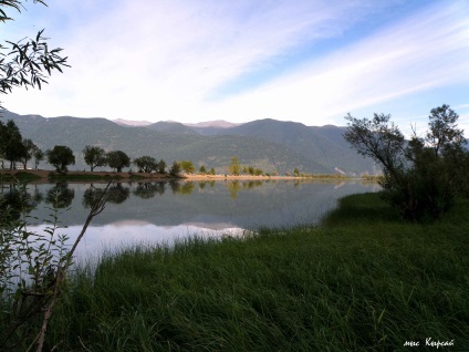 Cape - kyrsai - camping în partea de sud a lacului Teletskoye