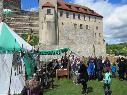 Înapoi în târgurile medievale din trecut în Germania modernă - târgul de maeștri - manual,