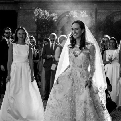 Una dintre cele mai populare cupluri din Marea Britanie a jucat o nuntă într-un castel italian