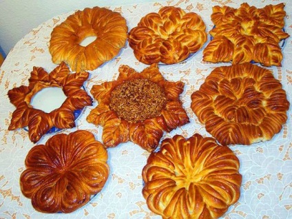 Pregătirea prăjiturilor și a rulourilor în conformitate cu metoda de testare valentina zurkan 2, gospodină