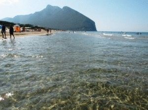Odihna cu copiii dia, Italia - se odihnește în Marea Tireniană cu copiii - se odihnesc cu copii singuri