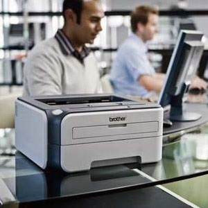 De ce un fotocopier imprimă o bară neagră cu o bară neagră când Xerox funcționează