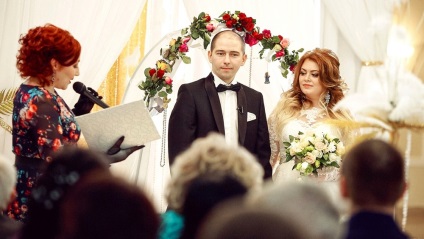 Sub Voronej, noii soții au jucat o nuntă în conformitate cu scenariul primului canal