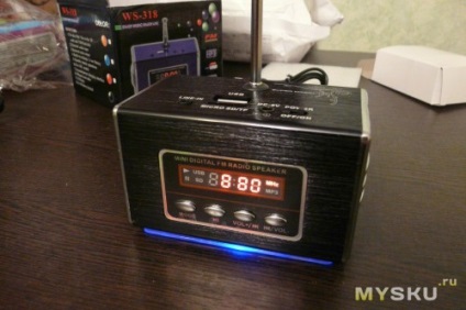 Difuzor stereo mp3 portabil cu radio FM, usb și microsd