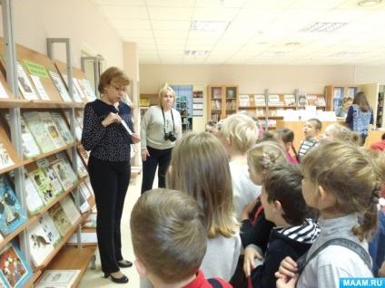 Vizitarea bibliotecii școlare