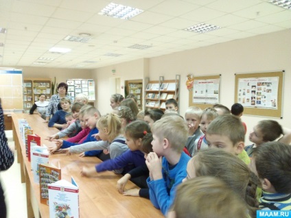 Vizitarea bibliotecii școlare