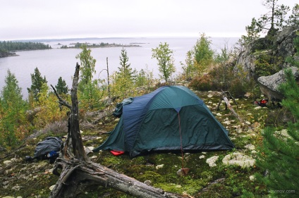 Trekking în jurul insulei Kilpol