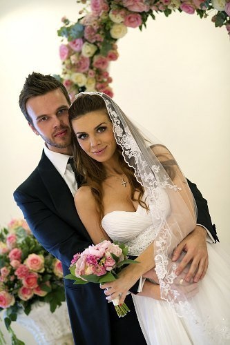 Felicitări pentru Anna Sedakov și Maxim Shevchenko cu nunta!