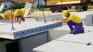 Plăci de beton aplicate, tipuri și montaj