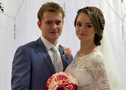 Pearle roz - asistenții nunți - floristica și decorarea nunții la Moscova