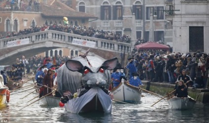 Măștile Ru și magia din Veneția încep carnavalul 2016