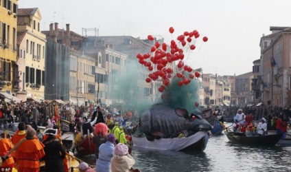 Măștile Ru și magia din Veneția încep carnavalul 2016